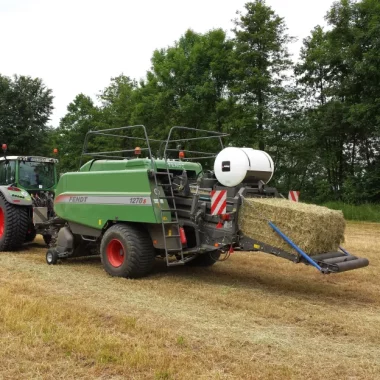 Automatic Applicator Fendt Square Baler
