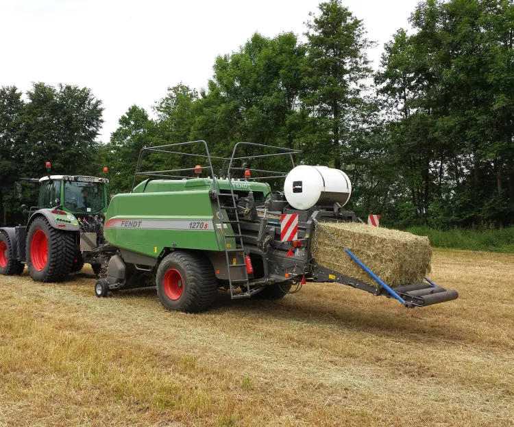 Automatic Applicator Fendt Square Baler